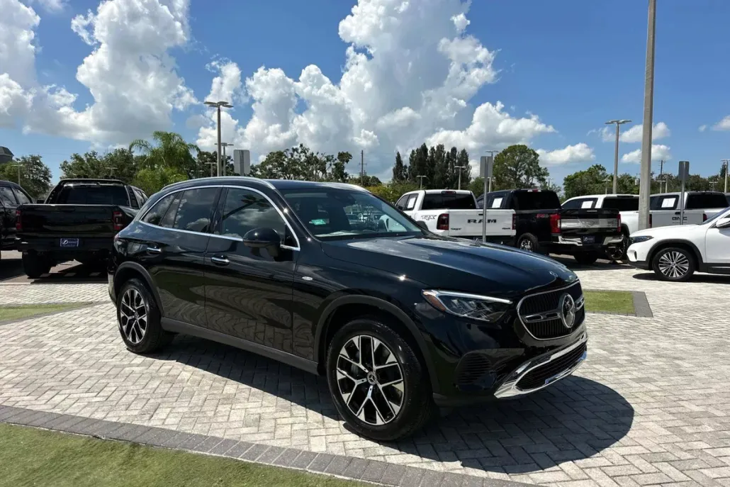 2025 Mercedes Benz GLC 350e 4MATIC photo 1
