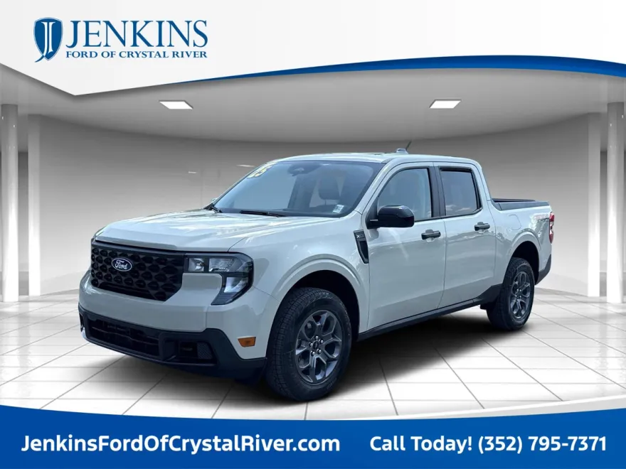 2025 Ford Maverick XLT photo 1