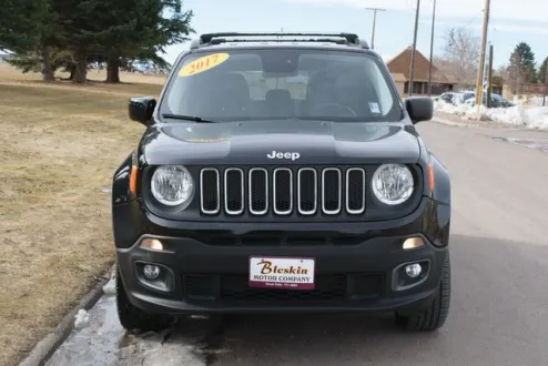 2017 Jeep Renegade Latitude photo 2