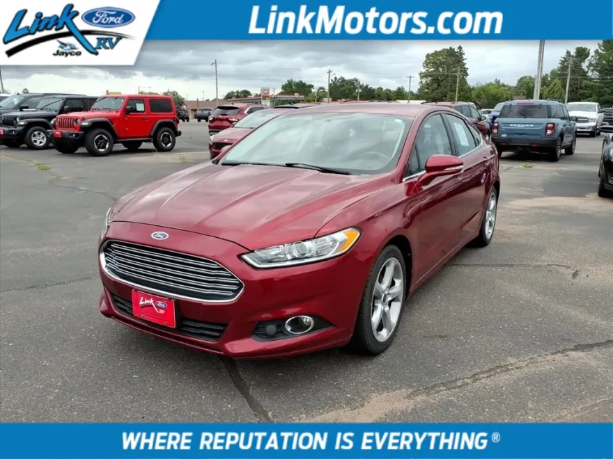 2014 Ford Fusion SE photo 1