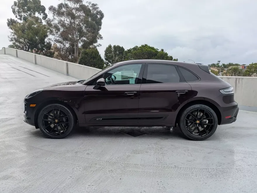 2025 Porsche Macan GTS photo 1