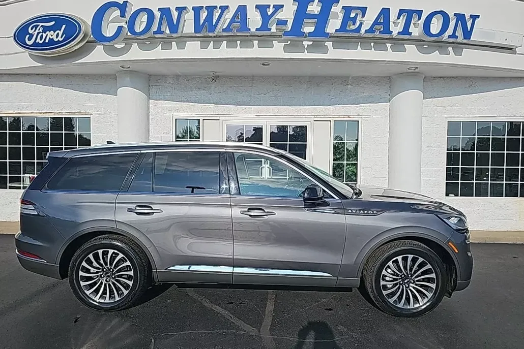 2022 Lincoln Aviator Reserve photo 1