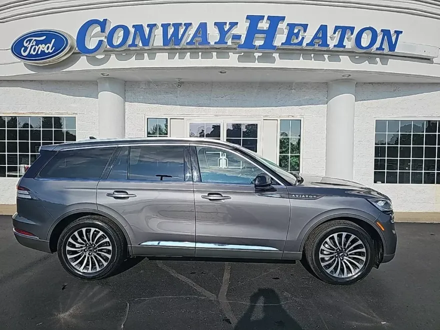 2022 Lincoln Aviator Reserve photo 1