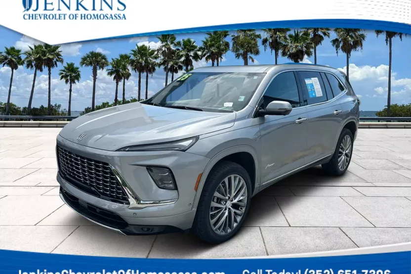 2025 Buick Enclave Avenir photo 1