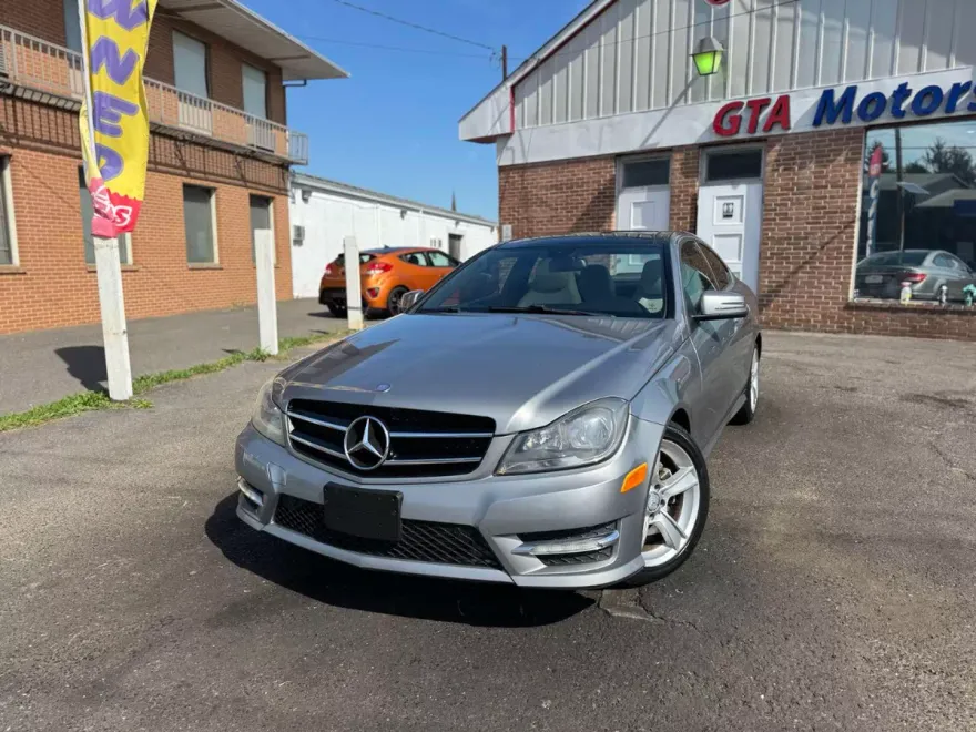 2015 Mercedes Benz C 250 photo 1