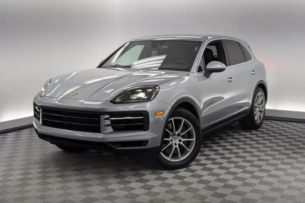 2024 Porsche Cayenne photo 1