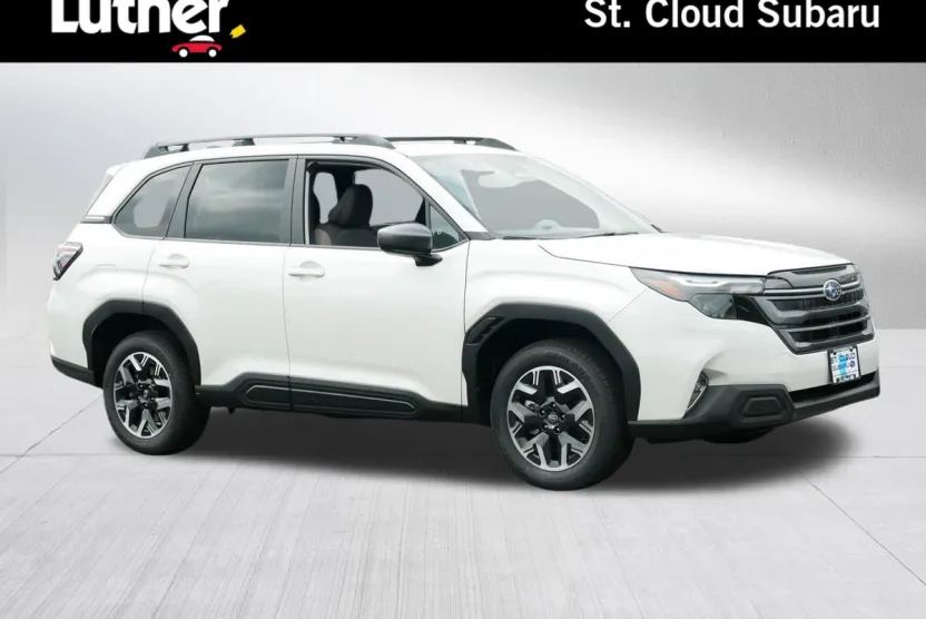 2025 Subaru Forester Premium photo 1