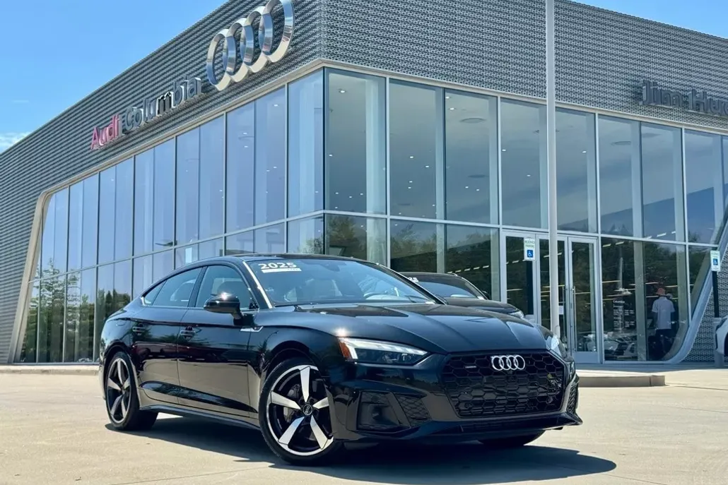 2025 Audi A5 45 S line Premium Plus Quattro photo 1
