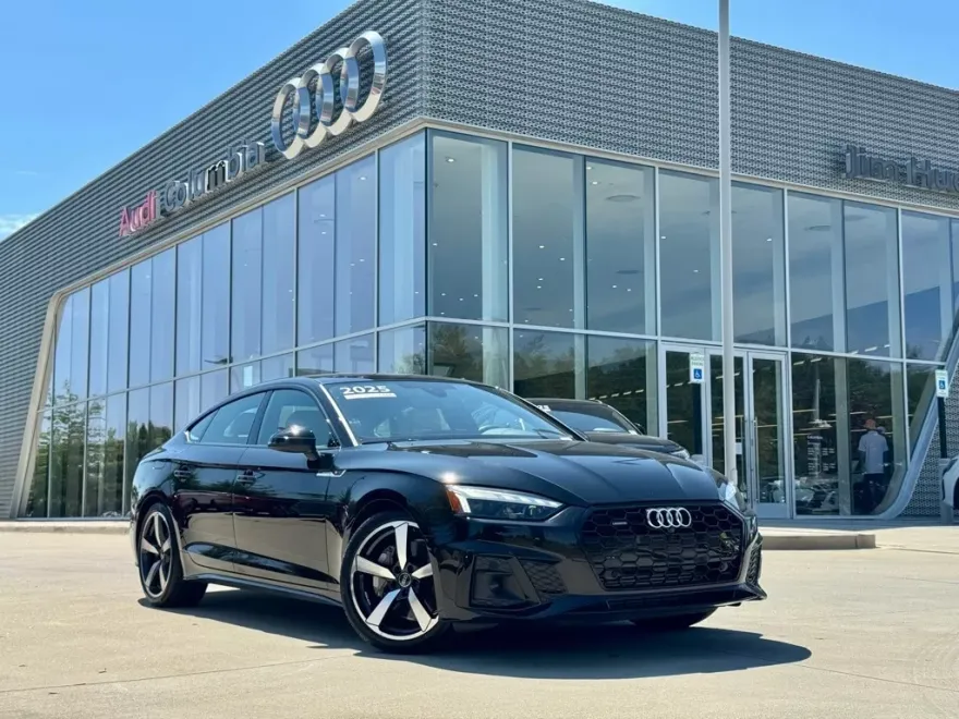 2025 Audi A5 45 S line Premium Plus Quattro photo 1