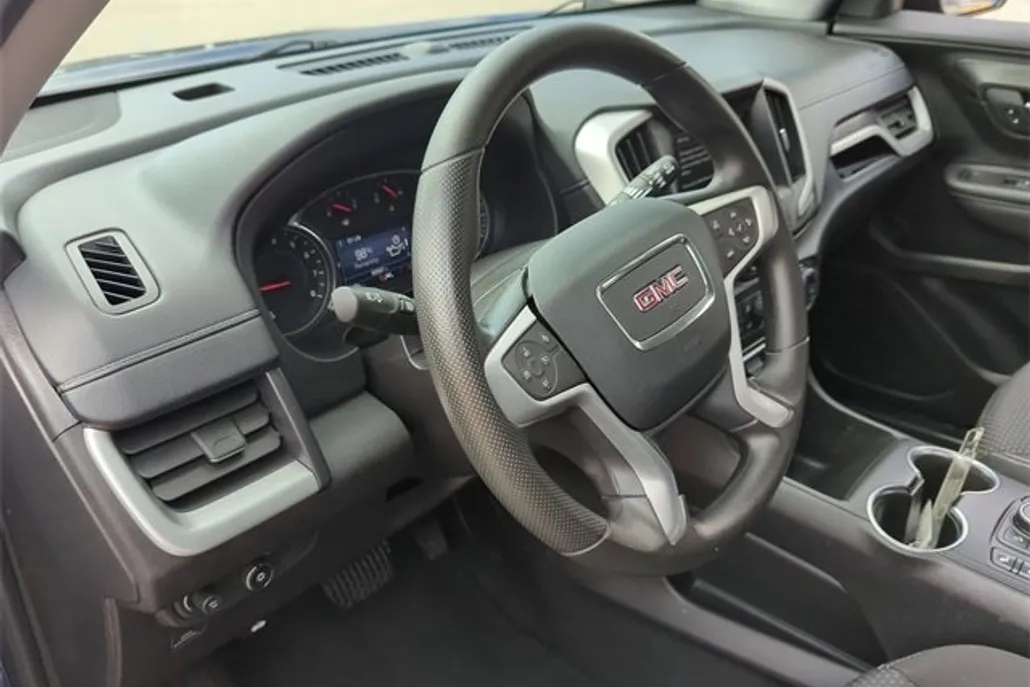 2022 Gmc Terrain SLE photo 1