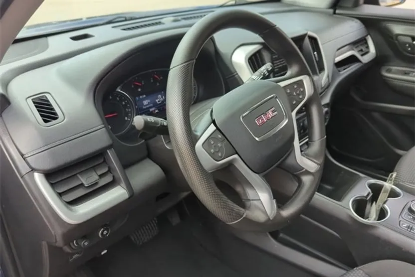 2022 Gmc Terrain SLE photo 1