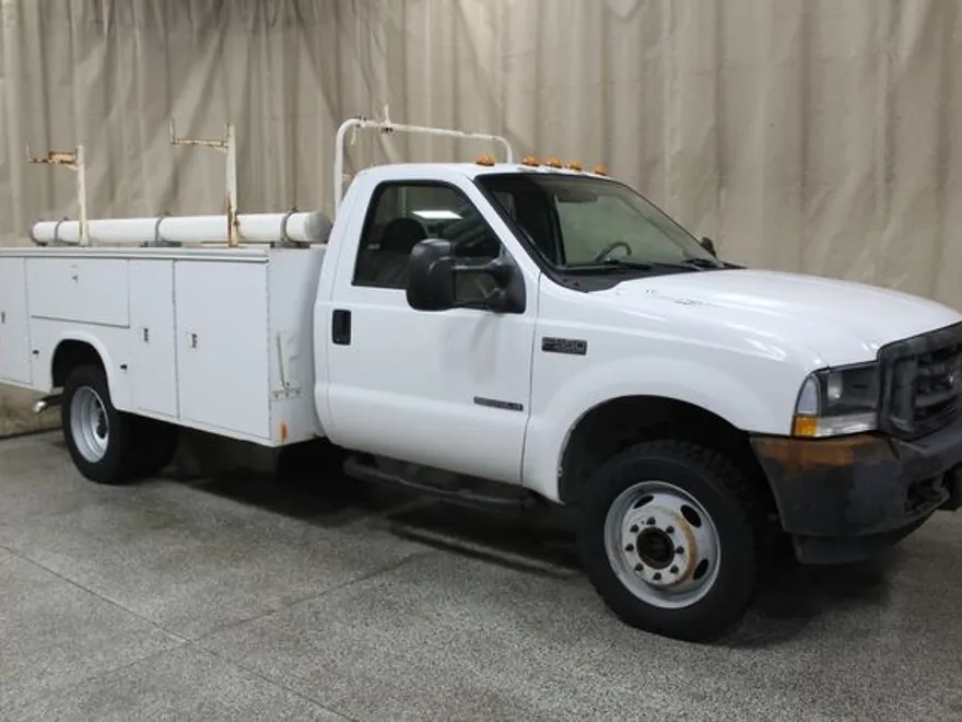 2002 Ford F-550 photo 1