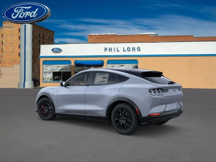 2025 Ford Mustang Mach-E Premium photo 1