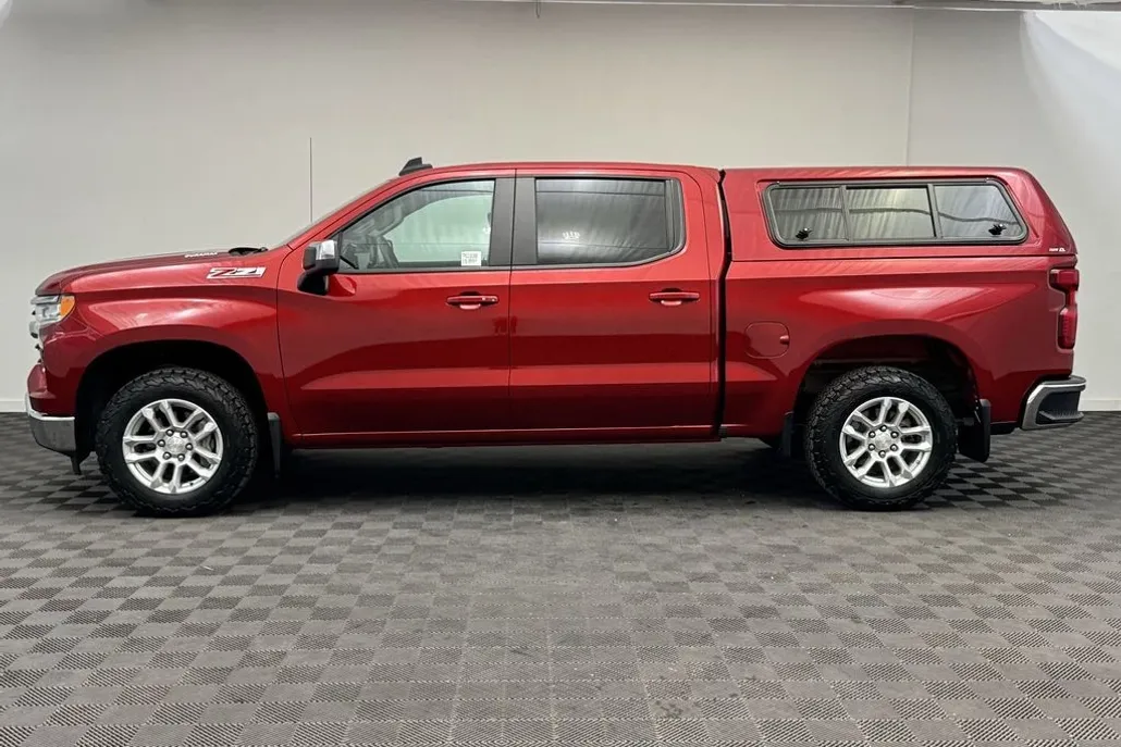 2023 Chevrolet Silverado 1500 photo 1