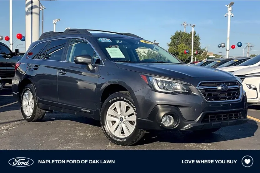 2019 Subaru Outback Premium photo 1