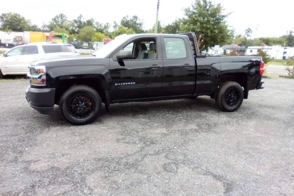 2017 Chevrolet Silverado 1500 Work Truck photo 1