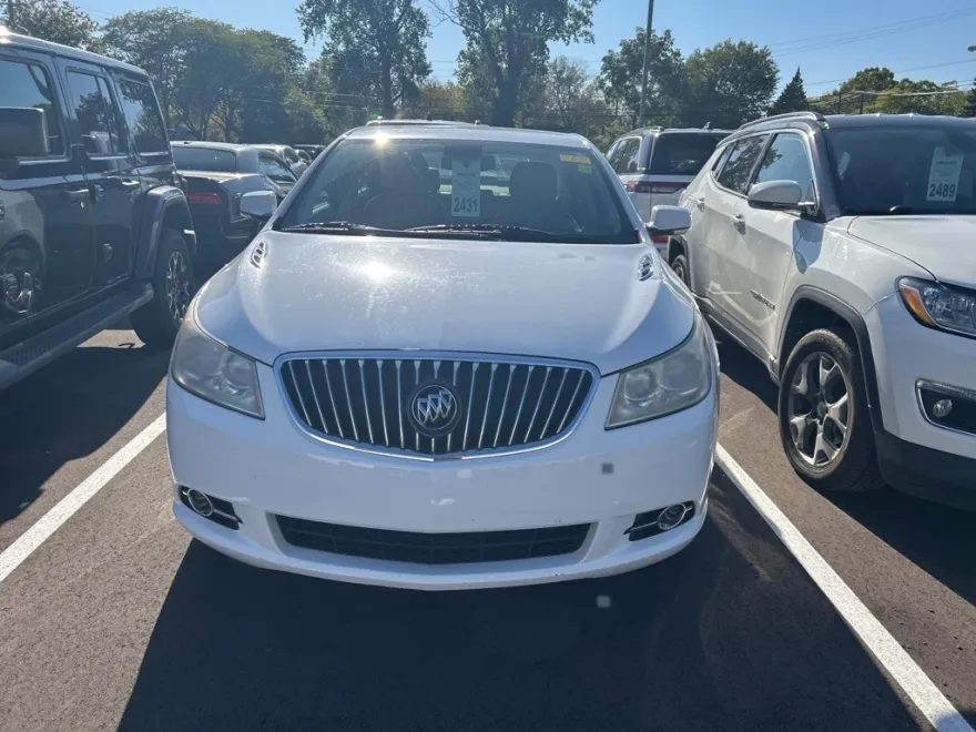 2013 Buick LaCrosse Leather photo 2