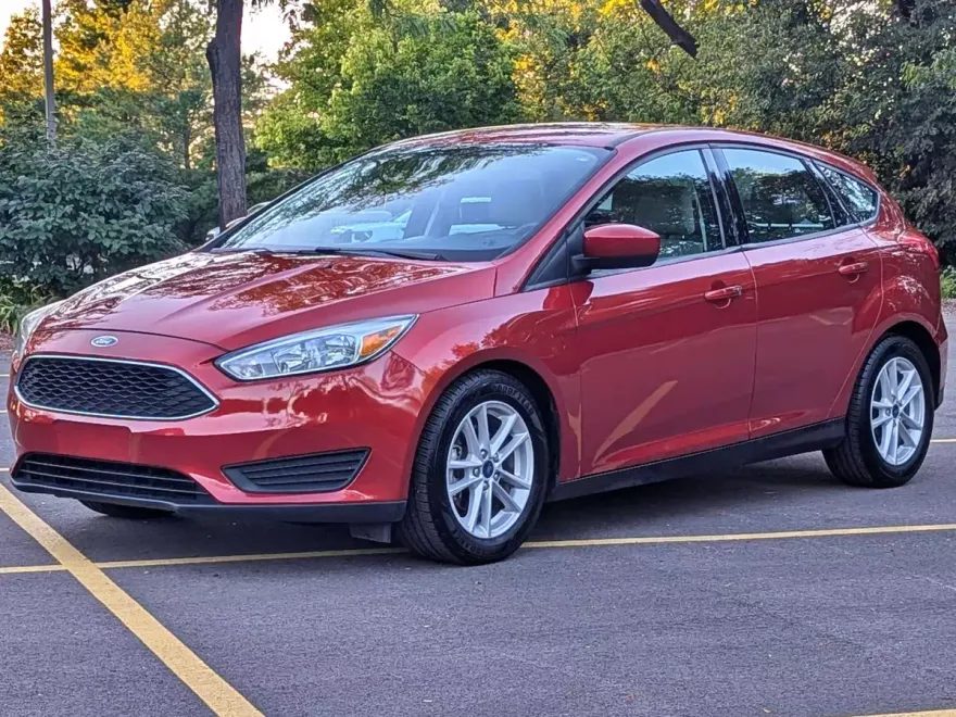 2018 Ford Focus SE photo 1