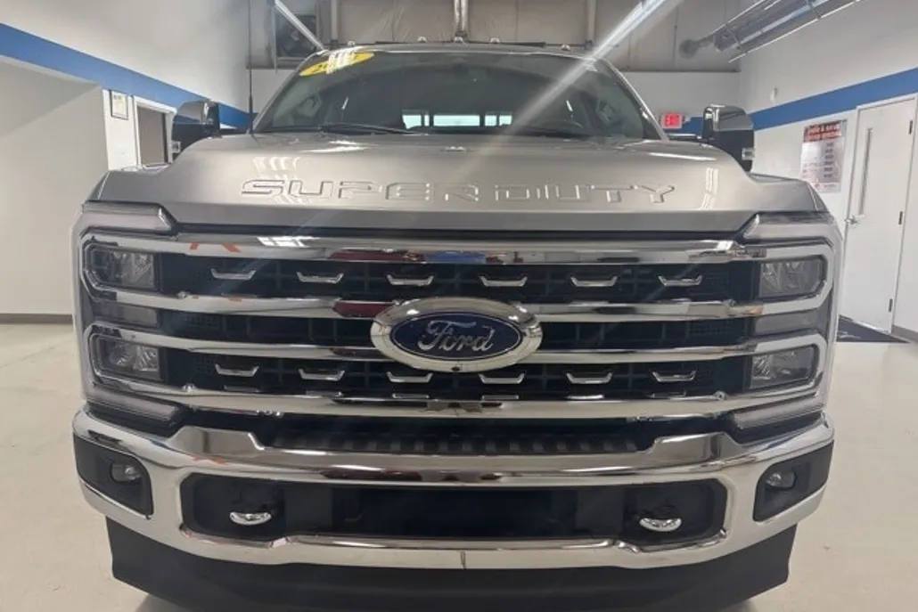 2024 Ford F-250 photo 1
