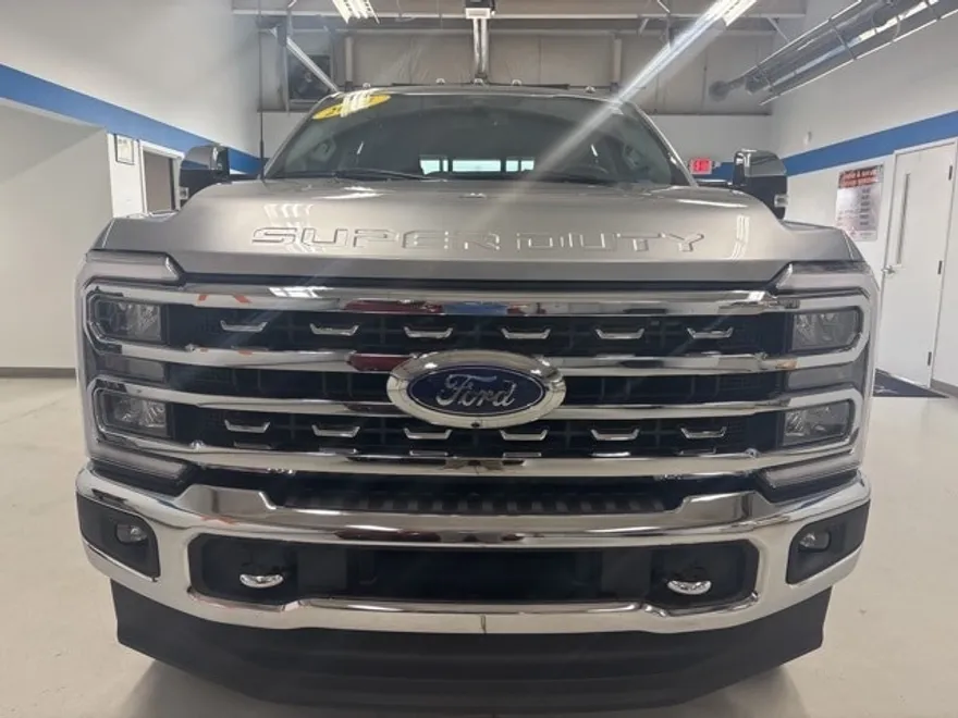 2024 Ford F-250 photo 1