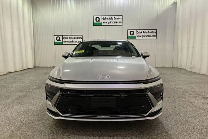 2026 Hyundai Sonata SEL Sport photo 1
