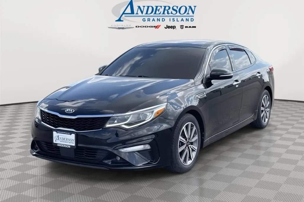 2020 Kia Optima EX Premium photo 1