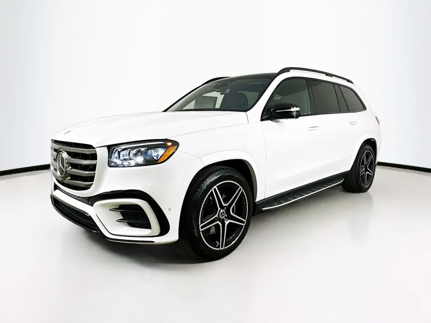 2025 Mercedes Benz GLS 450 4MATIC photo 1