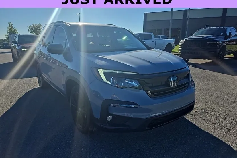 2022 Honda Pilot Special Edition photo 1