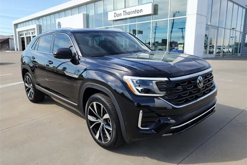 2025 Volkswagen Atlas Cross Sport SEL Premium R-Line photo 1