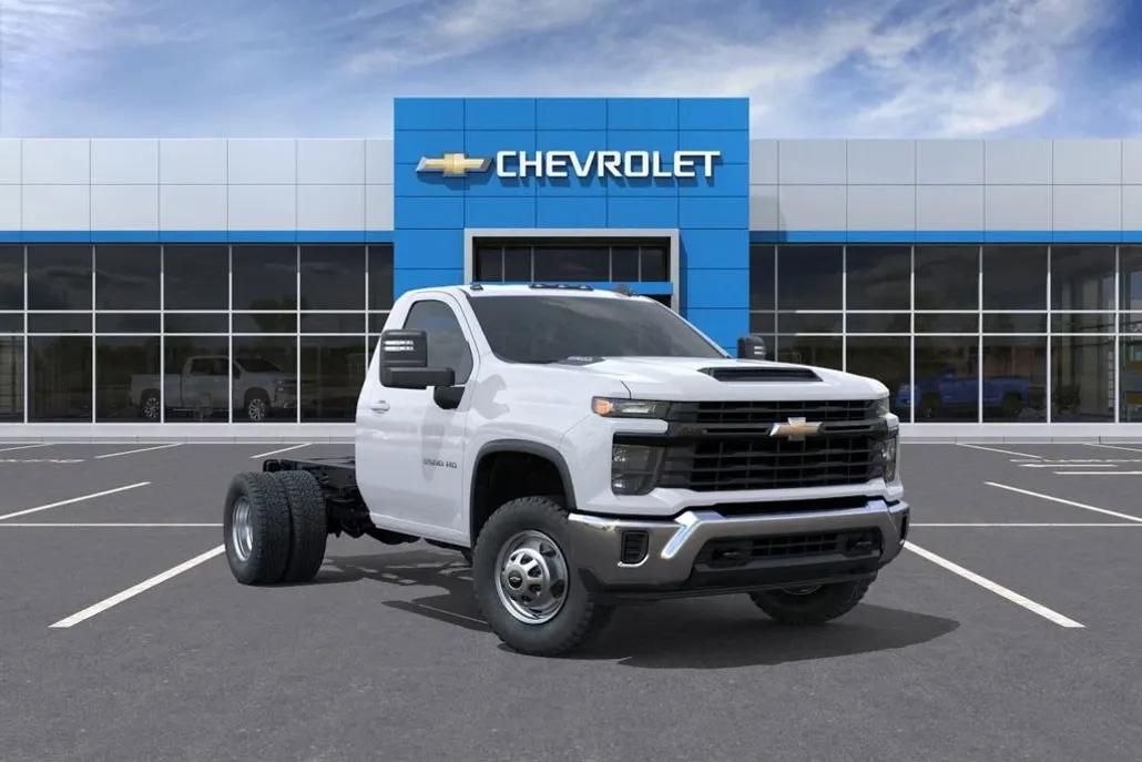 2025 Chevrolet Silverado 3500HD Work Truck photo 1