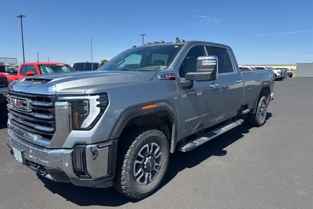 2024 Gmc Sierra 3500 HD SLT photo 1