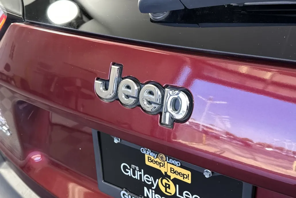 2019 Jeep Cherokee Limited photo 1