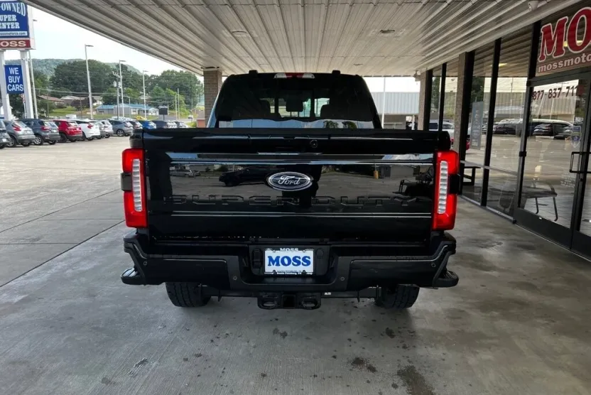 2024 Ford F-250 photo 1