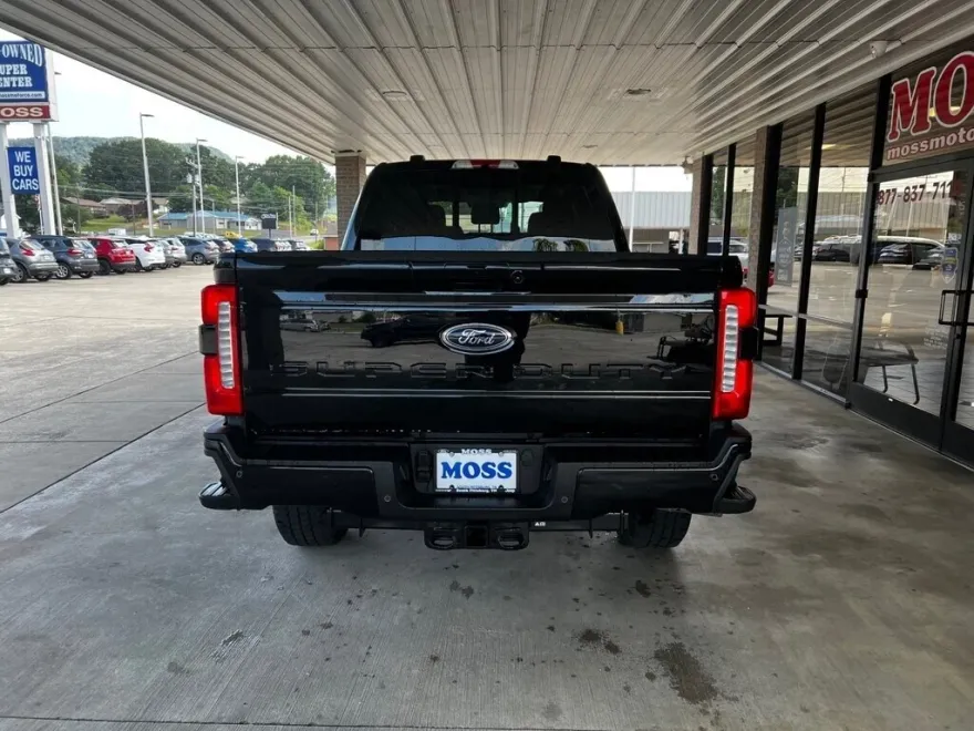 2024 Ford F-250 photo 1