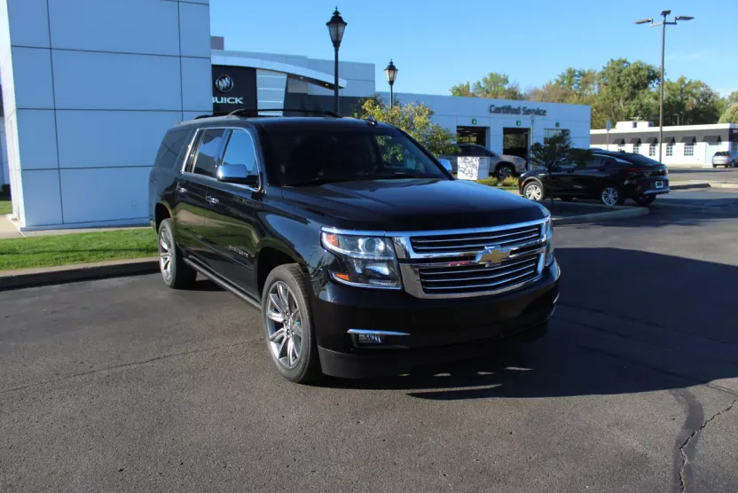 2018 Chevrolet Suburban Premier photo 1