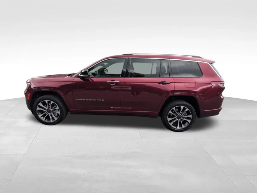 2021 Jeep Grand Cherokee Overland photo 1