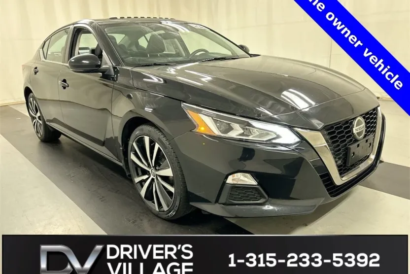 2021 Nissan Altima 2.5 SR photo 1