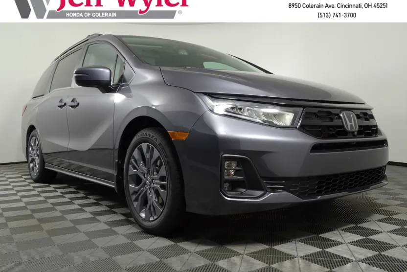 2026 Honda Odyssey Touring photo 1