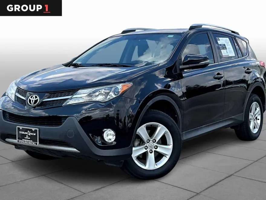 2014 Toyota RAV4 XLE photo 1