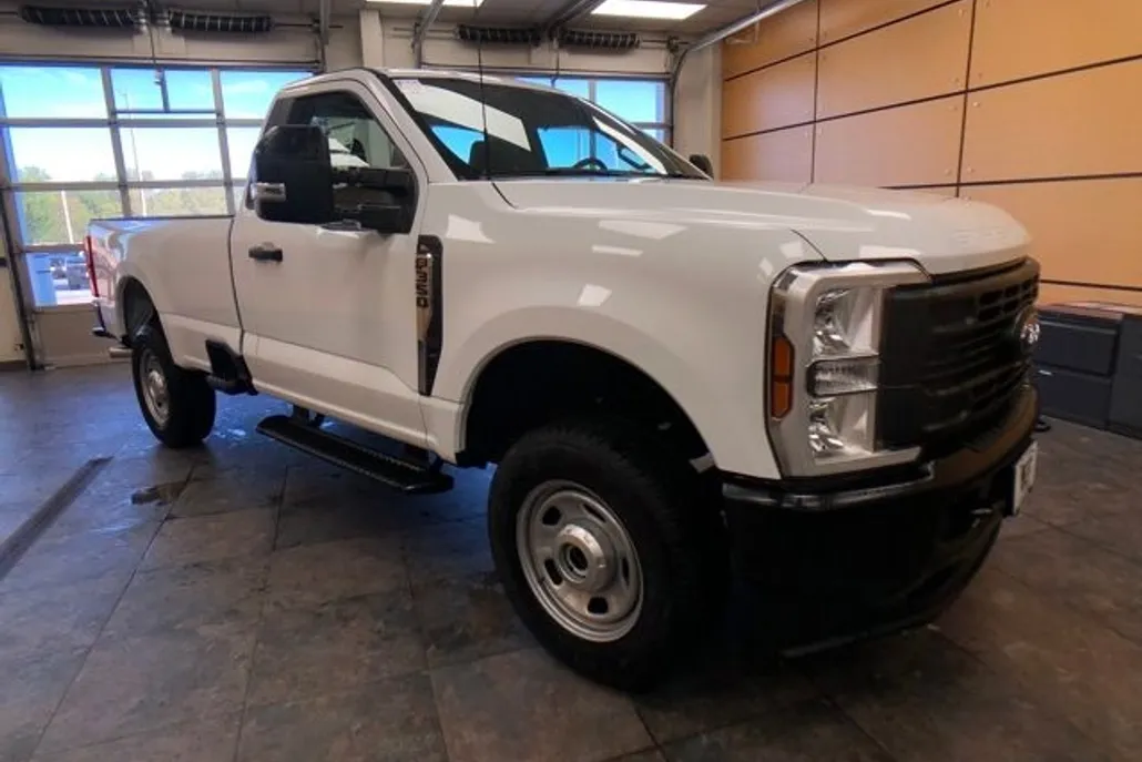2026 Ford F-350 photo 1