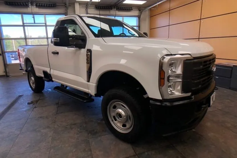 2026 Ford F-350 photo 1