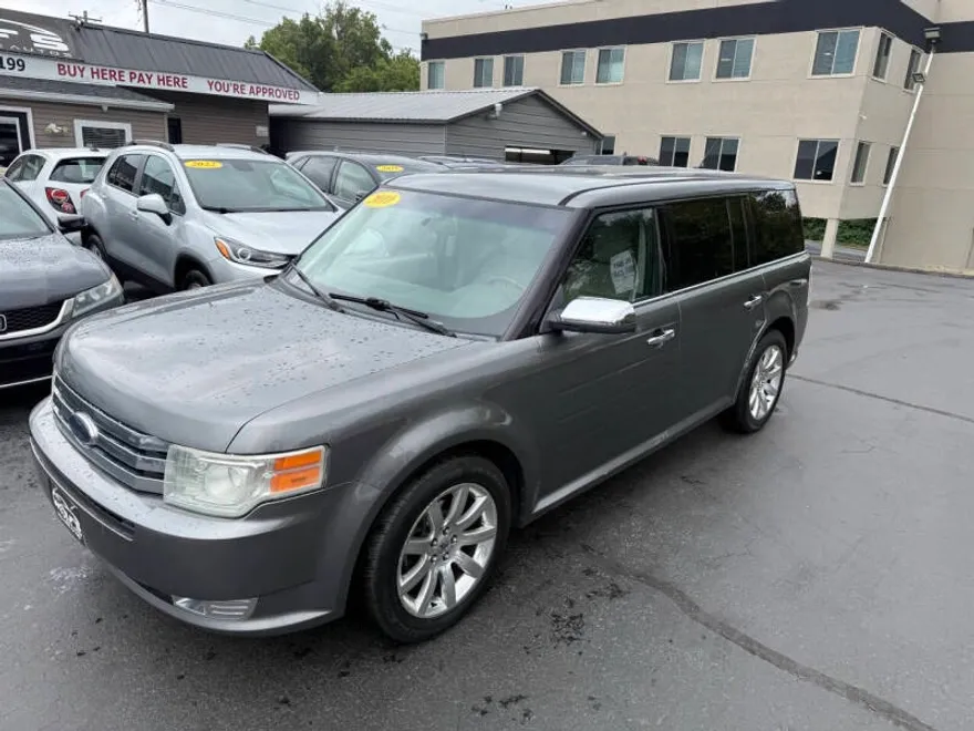 2010 Ford Flex Limited photo 1