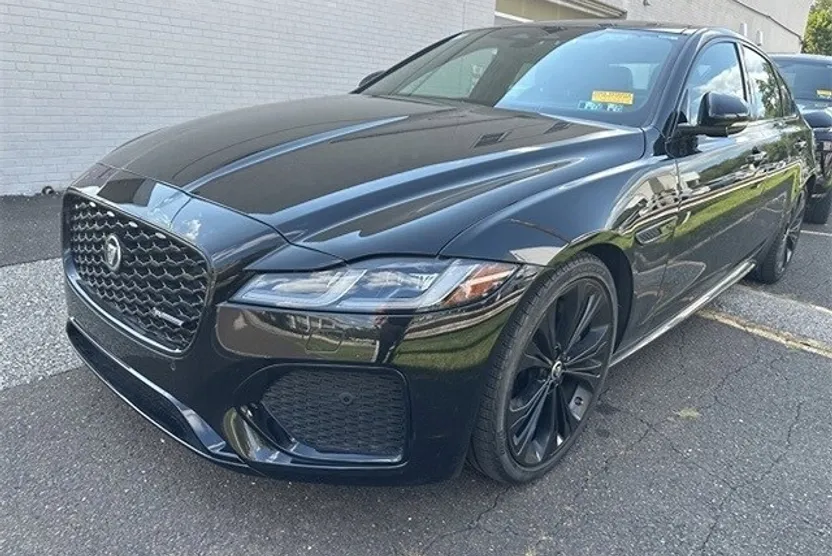 2024 Jaguar XF P300 R-Dynamic SE photo 1