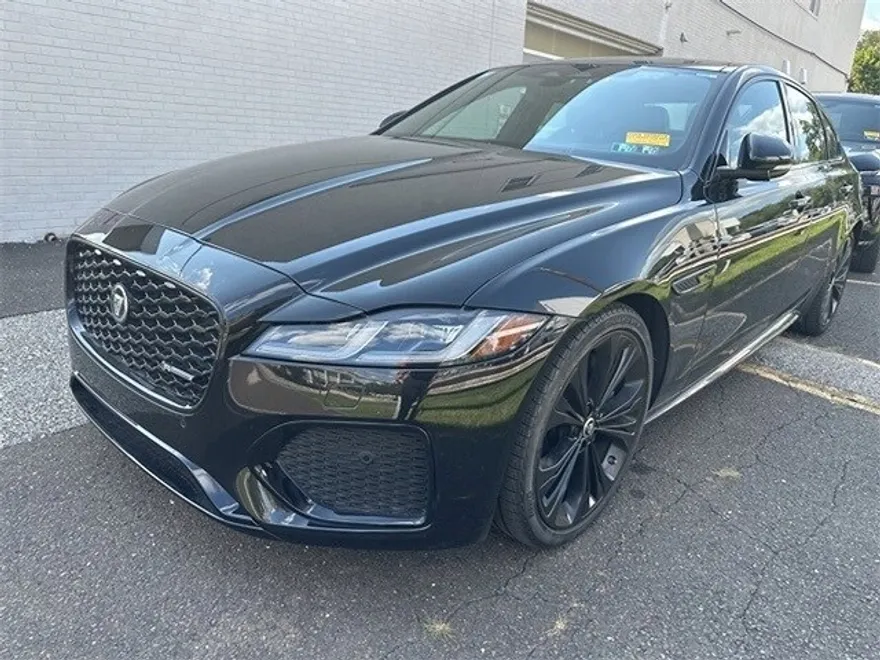 2024 Jaguar XF P300 R-Dynamic SE photo 1
