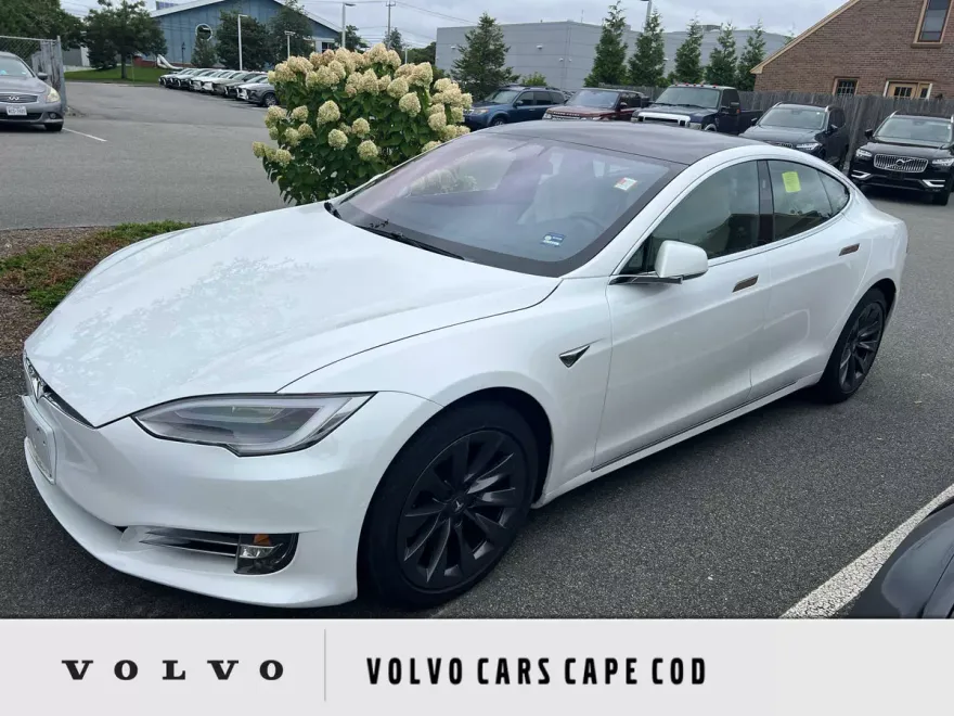 2020 Tesla Model S Long Range photo 1