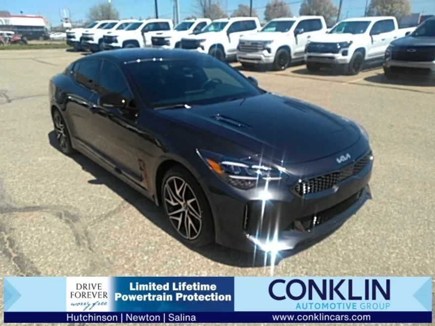 2023 Kia Stinger GT-Line photo 1