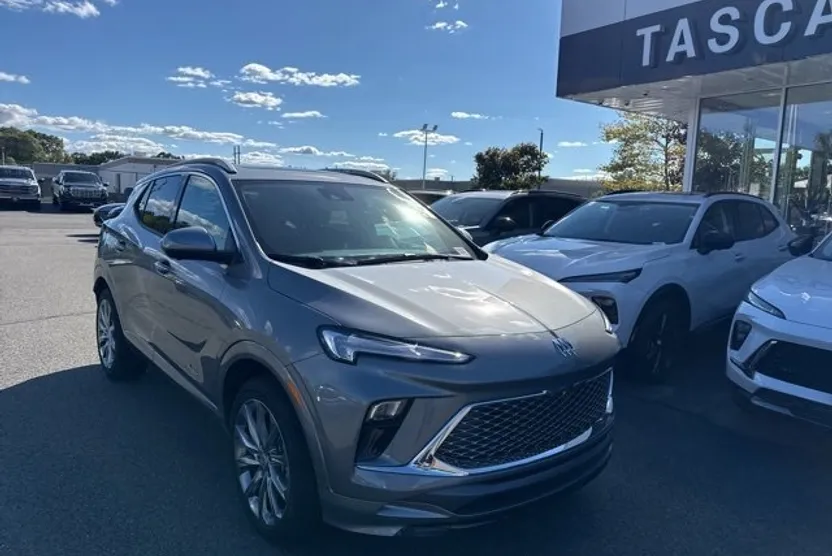 2026 Buick Encore GX Avenir photo 1