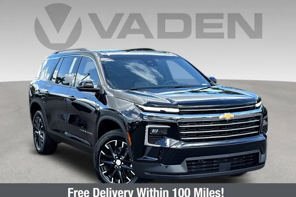2025 Chevrolet Traverse photo 1