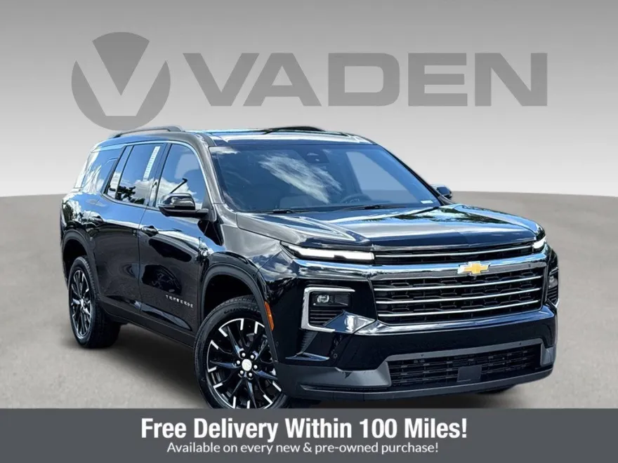 2025 Chevrolet Traverse photo 1