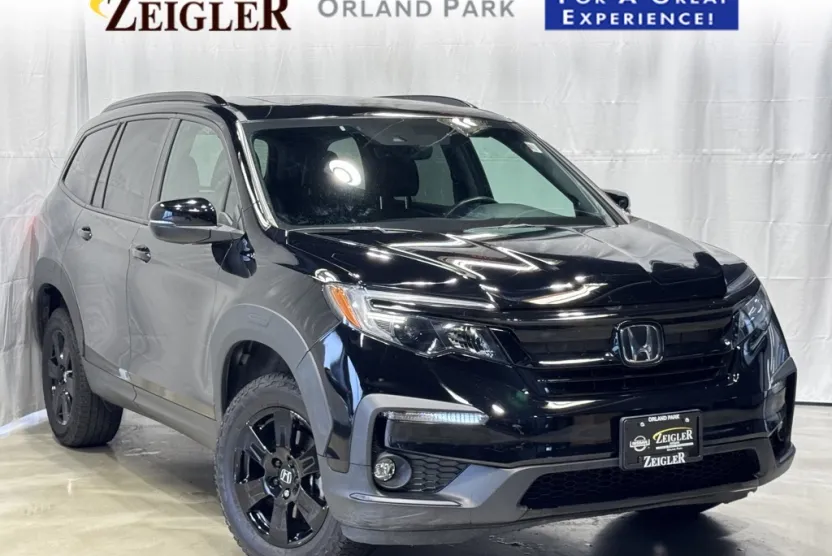 2022 Honda Pilot TrailSport photo 1